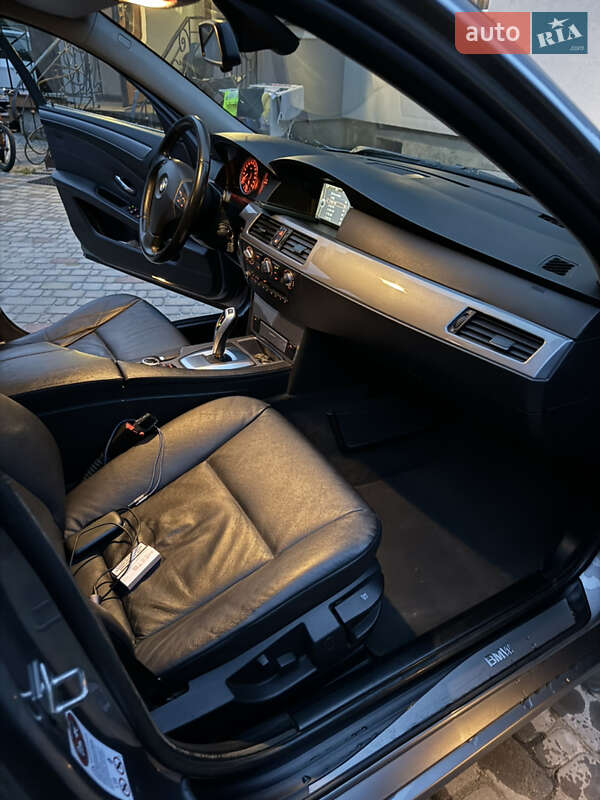 Универсал BMW 5 Series 2010 в Львове
