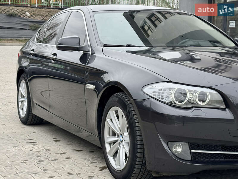 Седан BMW 5 Series 2010 в Яворові