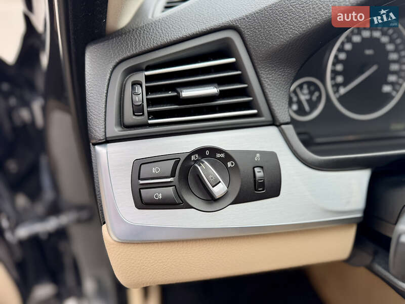 Седан BMW 5 Series 2010 в Яворові