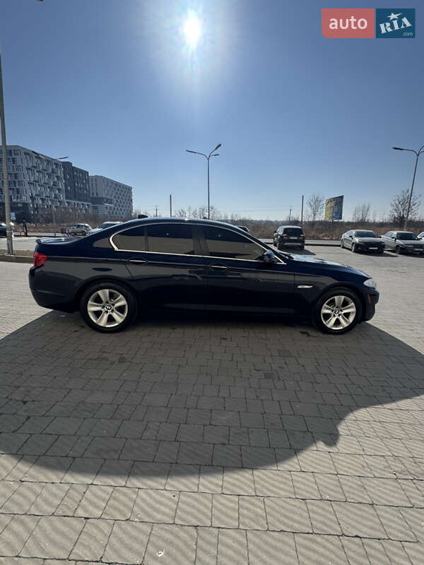 Седан BMW 5 Series 2013 в Львове