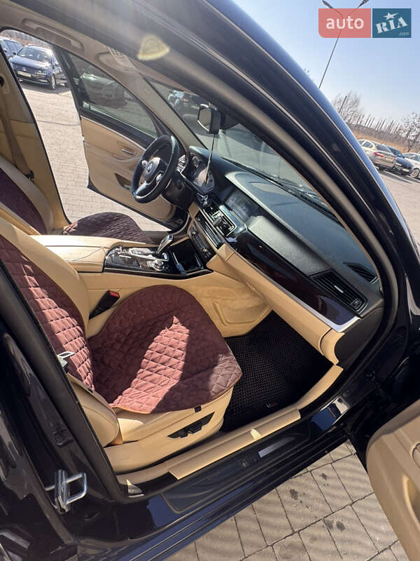 Седан BMW 5 Series 2013 в Львове