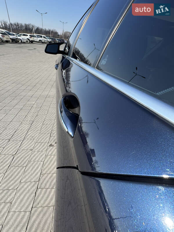 Седан BMW 5 Series 2013 в Львове