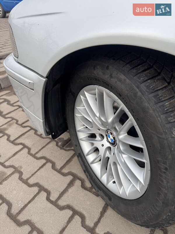 Універсал BMW 5 Series 2003 в Нововолинську