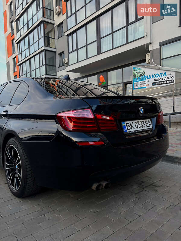Седан BMW 5 Series 2016 в Вараше фото 3 Седан BMW 5 Series 2016 в Вараше