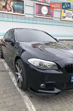 Седан BMW 5 Series 2012 в 