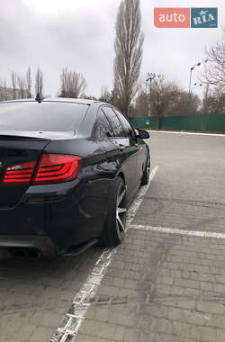 Седан BMW 5 Series 2012 в 
