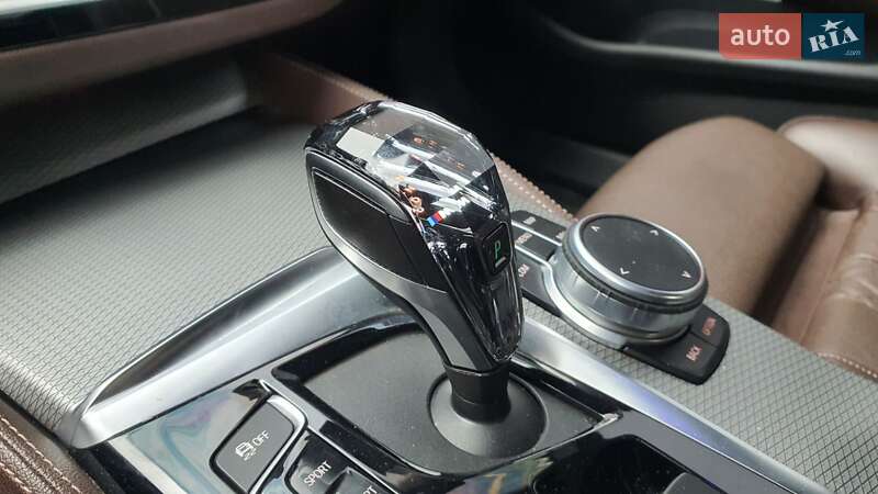 Седан BMW 5 Series 2018 в Киеве