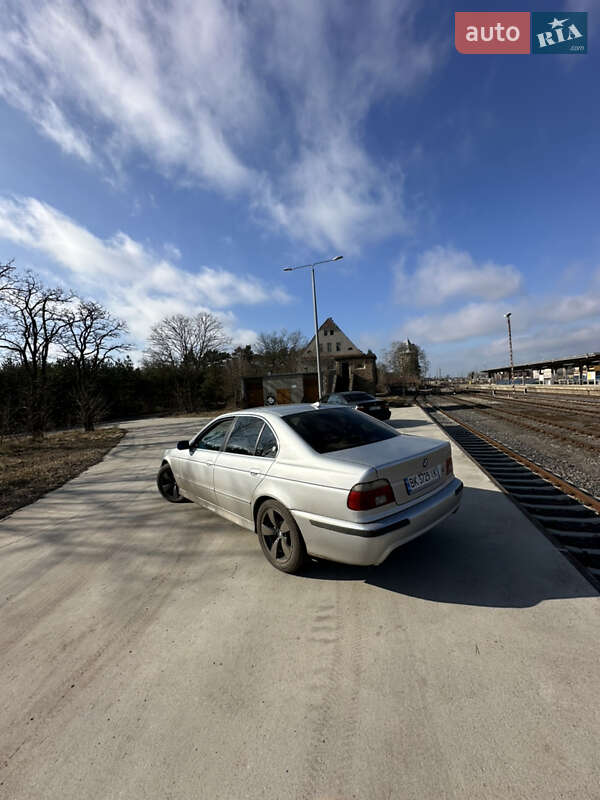 Седан BMW 5 Series 2001 в Рокитному фото 5 Седан BMW 5 Series 2001 в Рокитному
