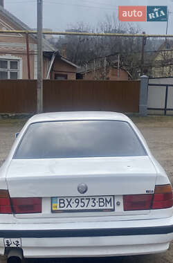 Седан BMW 5 Series 1989 в Черновцах