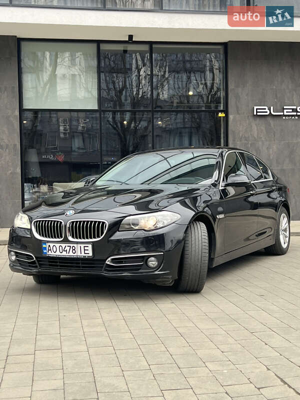 Седан BMW 5 Series 2016 в 