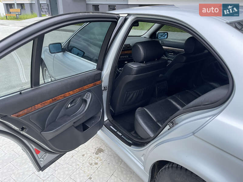 Седан BMW 5 Series 1998 в Львове