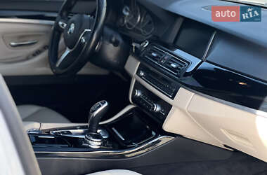 Седан BMW 5 Series 2013 в 