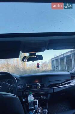 Седан BMW 5 Series 2012 в 