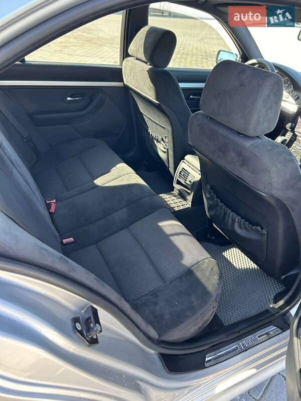 Седан BMW 5 Series 2002 в Черновцах