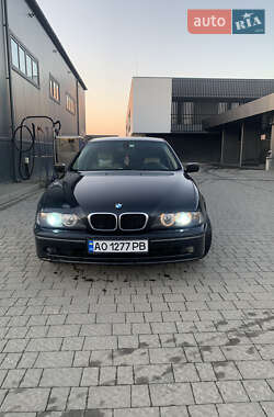 Седан BMW 5 Series 2001 в Ужгороде