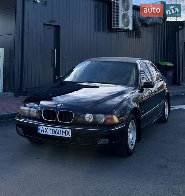 Седан BMW 5 Series 1998 в Новом Роздоле