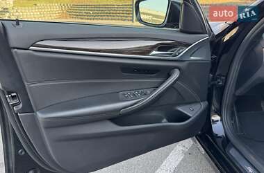 Седан BMW 5 Series 2017 в 