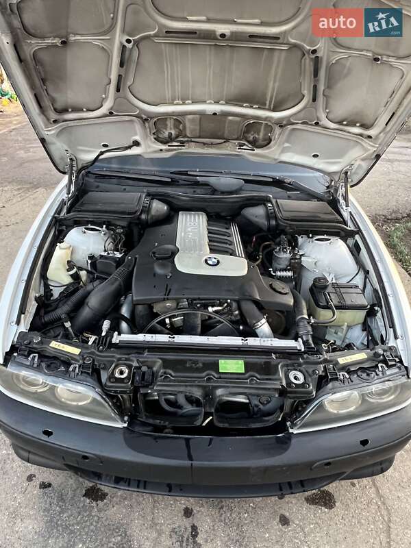 Седан BMW 5 Series 2001 в Миколаєві