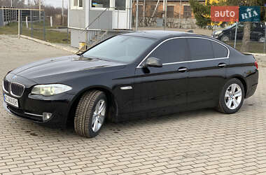 Седан BMW 5 Series 2011 в Нововолынске