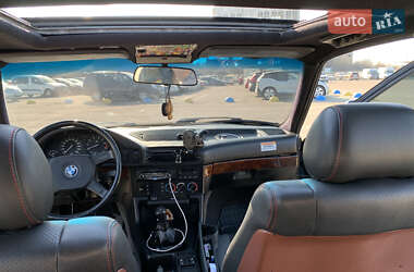 Седан BMW 5 Series 1992 в 