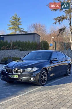 Седан BMW 5 Series 2015 в Ужгороде