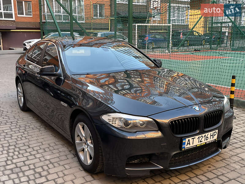 Седан BMW 5 Series 2012 в Львове