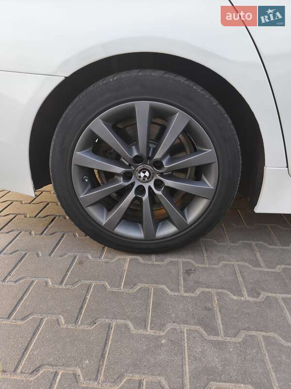 Седан BMW 5 Series 2016 в Києві фото 14 Седан BMW 5 Series 2016 в Києві