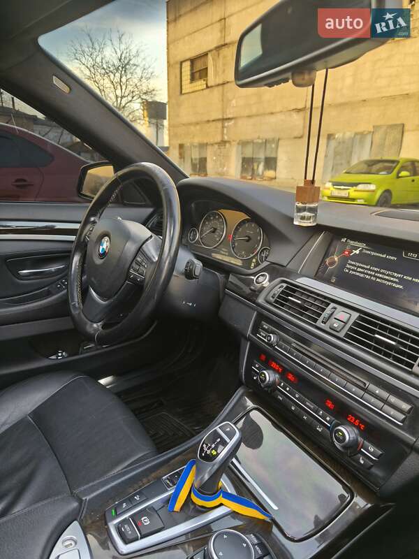 Седан BMW 5 Series 2016 в Києві фото 20 Седан BMW 5 Series 2016 в Києві