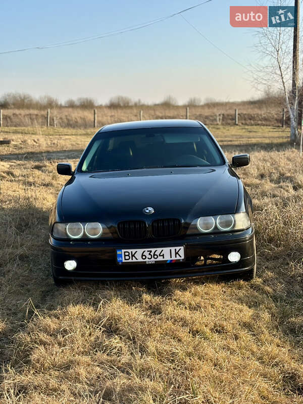 Седан BMW 5 Series 1998 в Заре