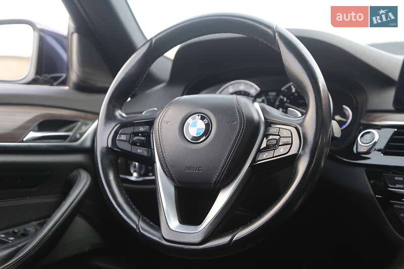Седан BMW 5 Series 2017 в Києві