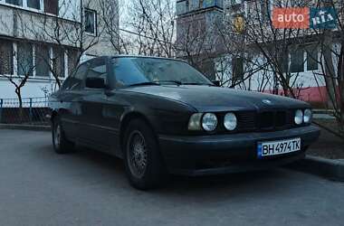 Седан BMW 5 Series 1993 в Чорноморську