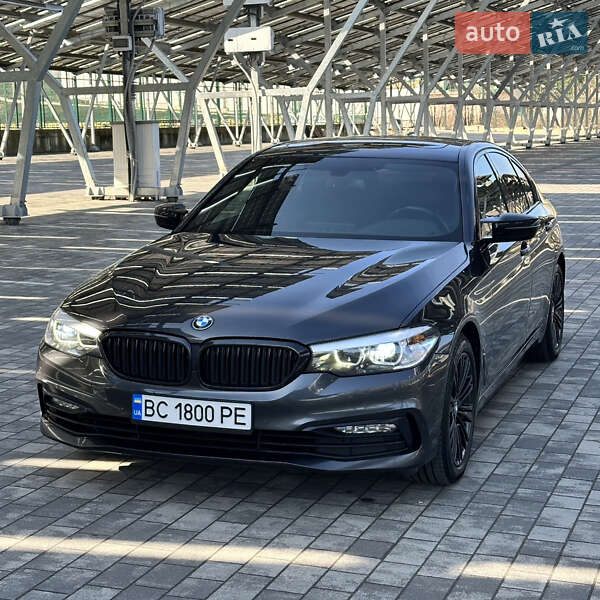 Седан BMW 5 Series 2017 в Львове