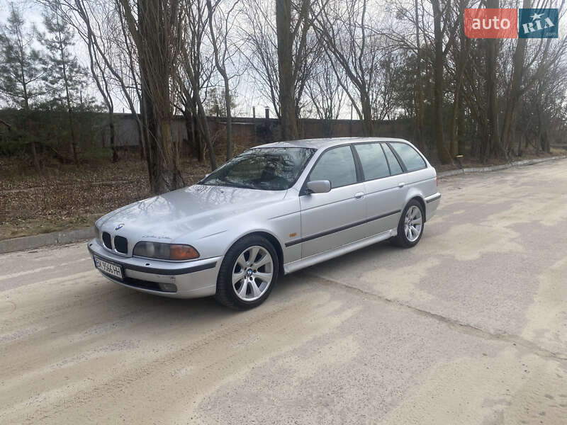 Універсал BMW 5 Series 1999 в Вараші