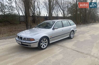 Універсал BMW 5 Series 1999 в Вараші