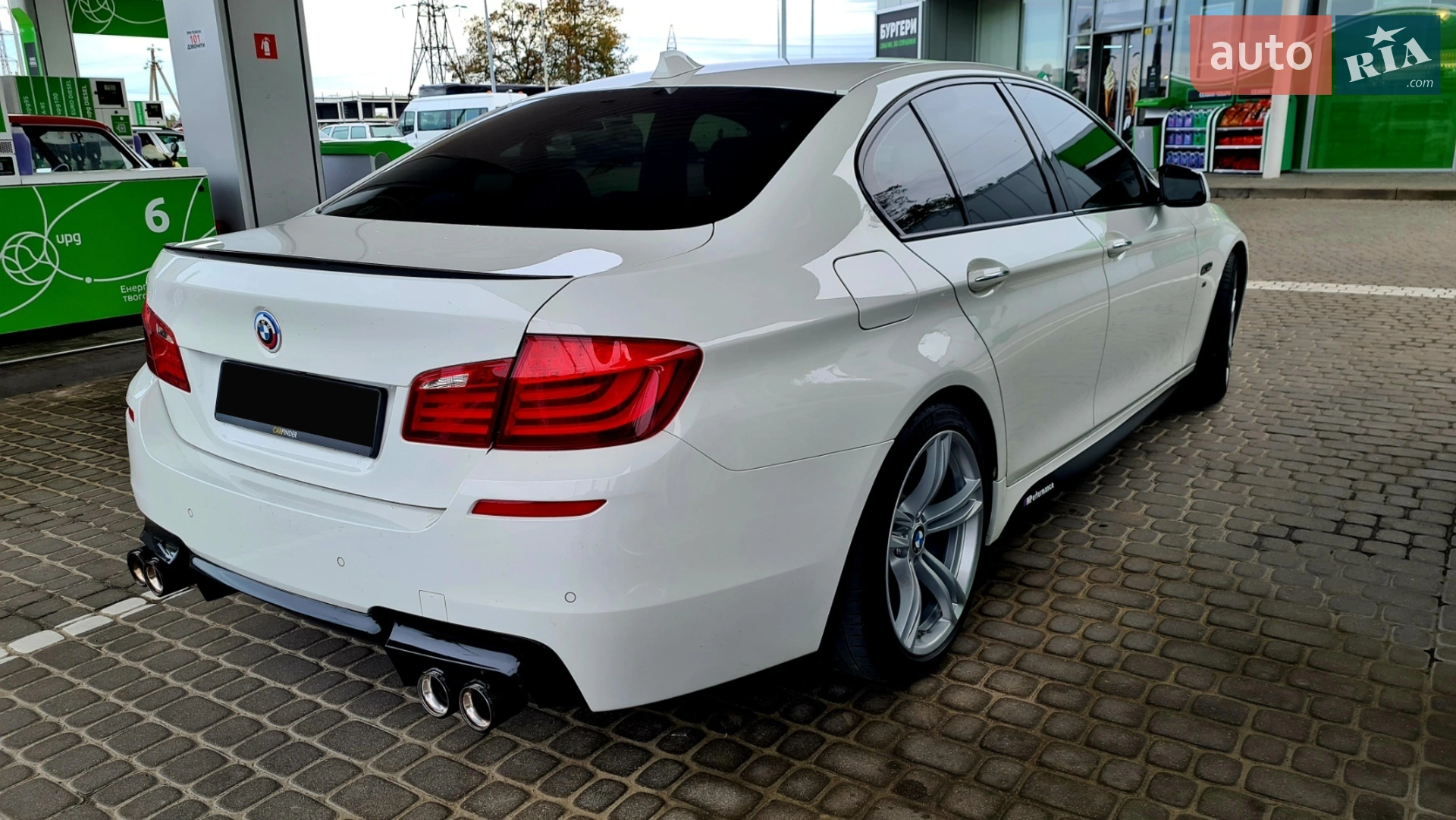 2011 BMW 5er - мініатюра 12