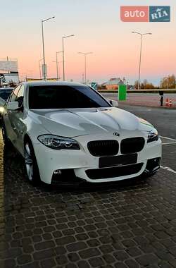 Седан BMW 5 Series 2011 в 