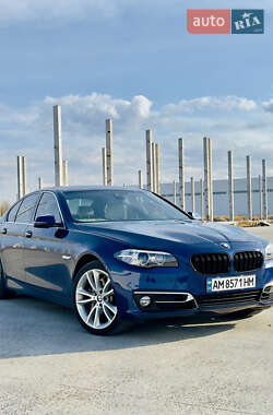 Седан BMW 5 Series 2015 в Коростене