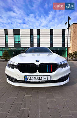 Седан BMW 5 Series 2018 в Хмельницком