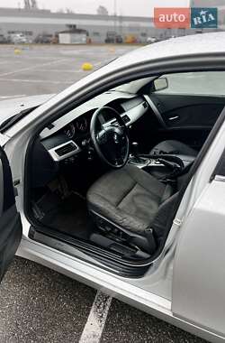 Седан BMW 5 Series 2004 в 