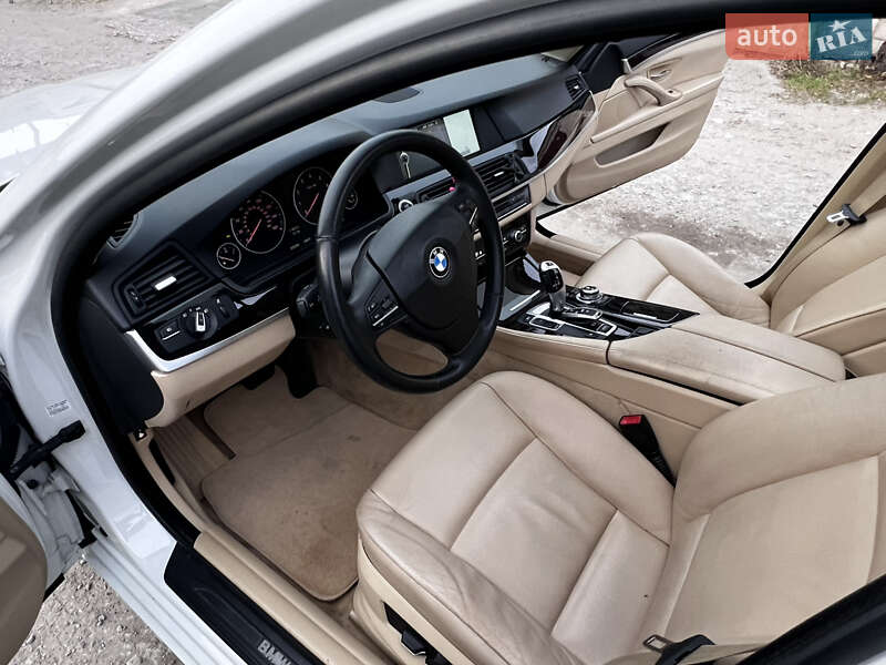Седан BMW 5 Series 2011 в Запоріжжі