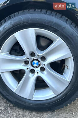 Седан BMW 5 Series 2012 в 