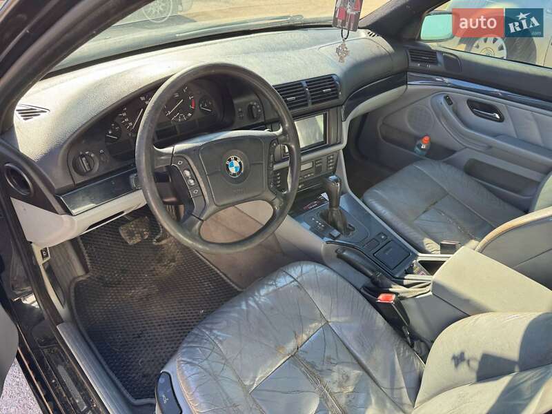 Седан BMW 5 Series 1997 в Чернігові