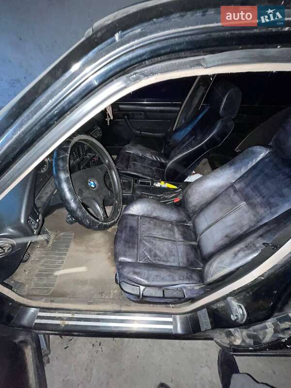 Седан BMW 5 Series 1990 в Івано-Франківську