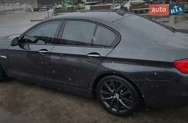 Седан BMW 5 Series 2010 в 