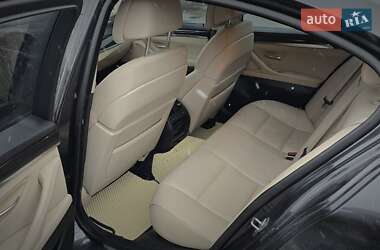 Седан BMW 5 Series 2010 в 