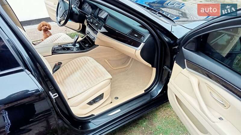 Седан BMW 5 Series 2013 в Запоріжжі