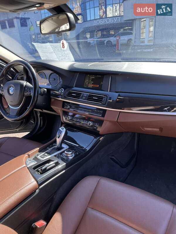 Седан BMW 5 Series 2016 в Києві