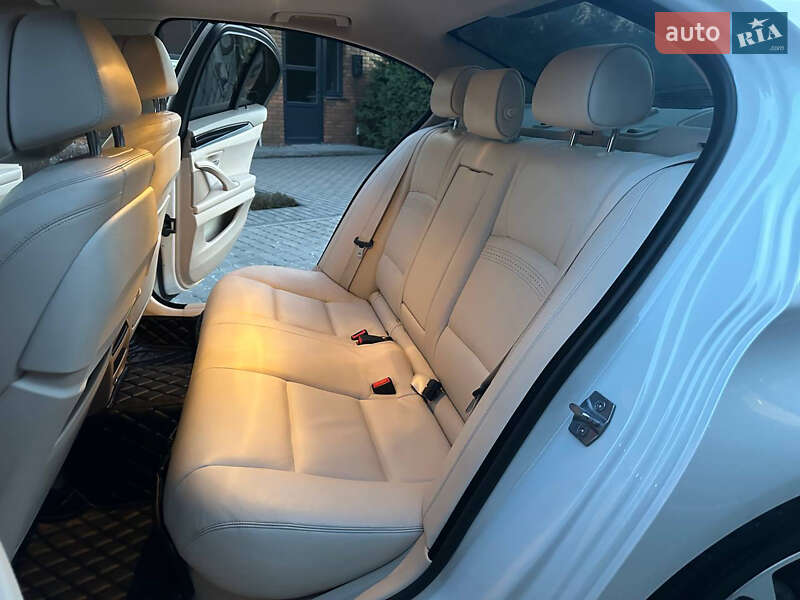 Седан BMW 5 Series 2013 в Вінниці