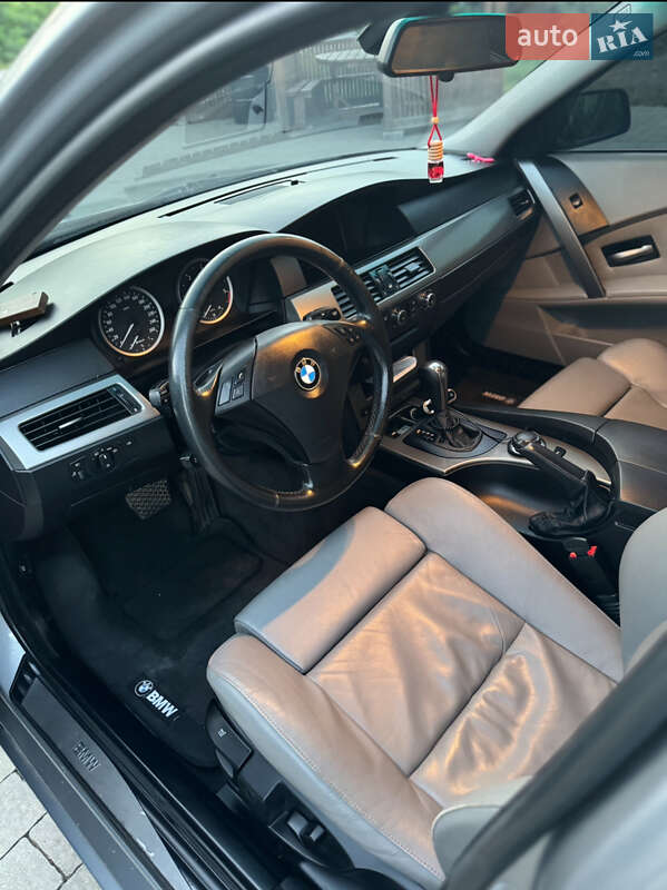 Седан BMW 5 Series 2005 в Черновцах