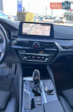 Седан BMW 5 Series 2019 в 